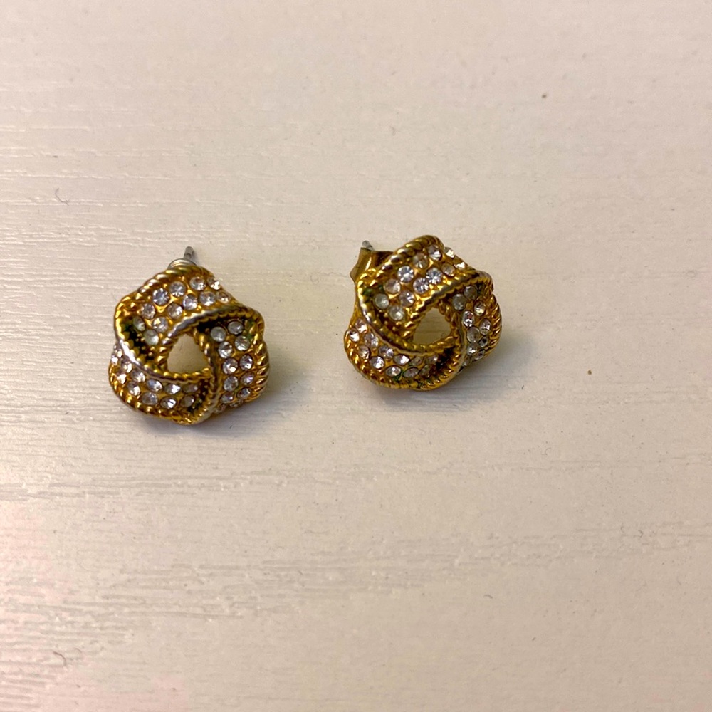 Gold earrings with rhinestones